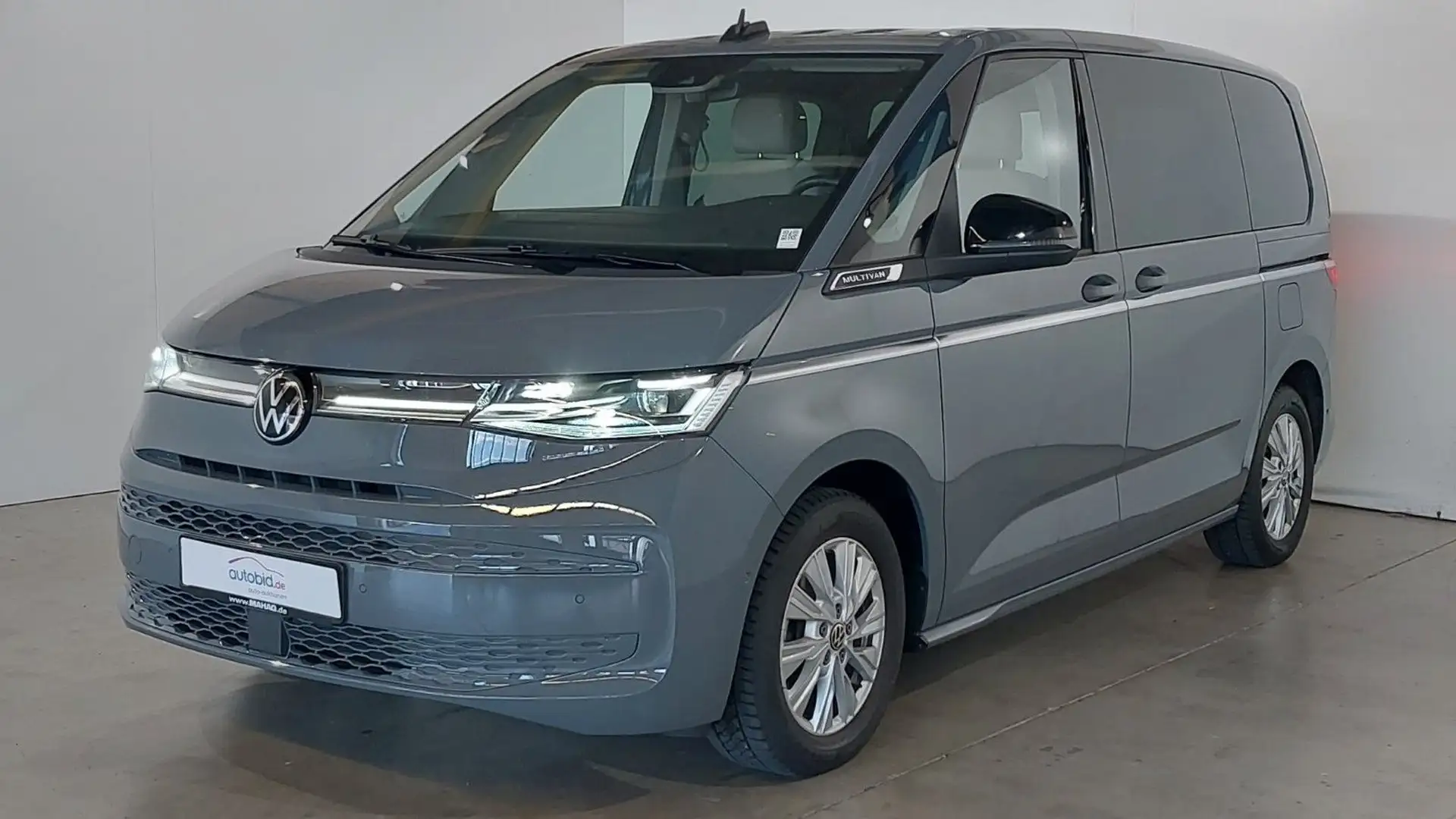 Volkswagen T7 Multivan Style AHK ACC RFK H&K Sthz iQ.Light Grau - 1