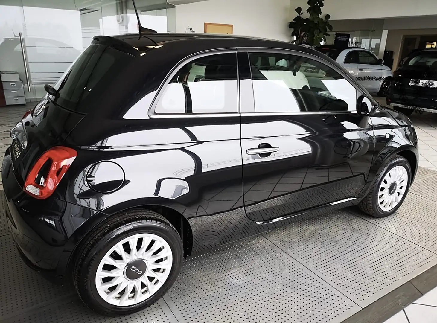 Fiat 500 1,2 Fire 70 Lounge Schwarz - 2
