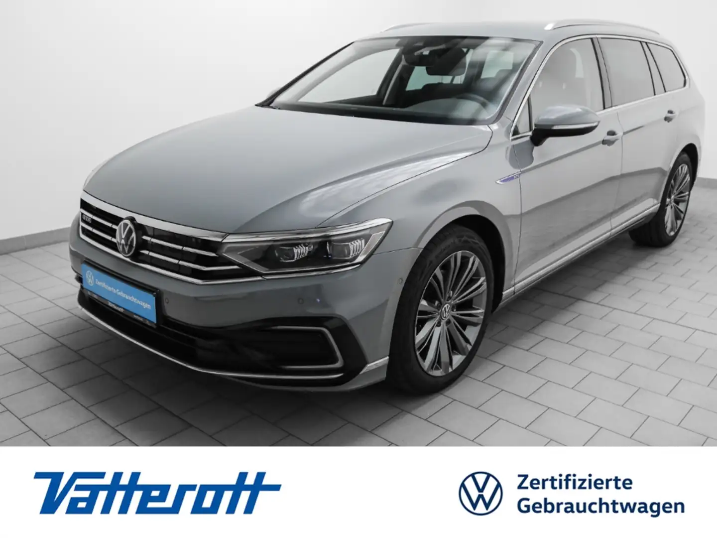 Volkswagen Passat Variant GTE AHK Winterräder IQ-Light Kamera digCockpit Grau - 1
