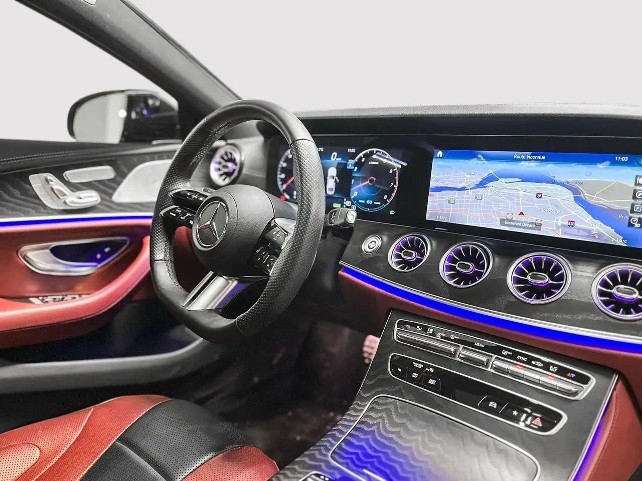Mercedes-Benz CLS снимка Mercedes-Benz CLS
