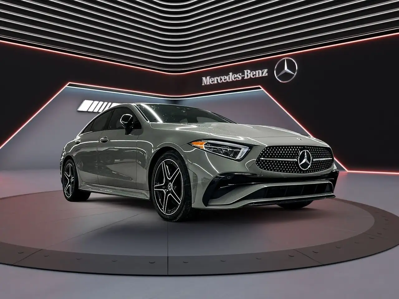 Mercedes-Benz CLS снимка Mercedes-Benz CLS