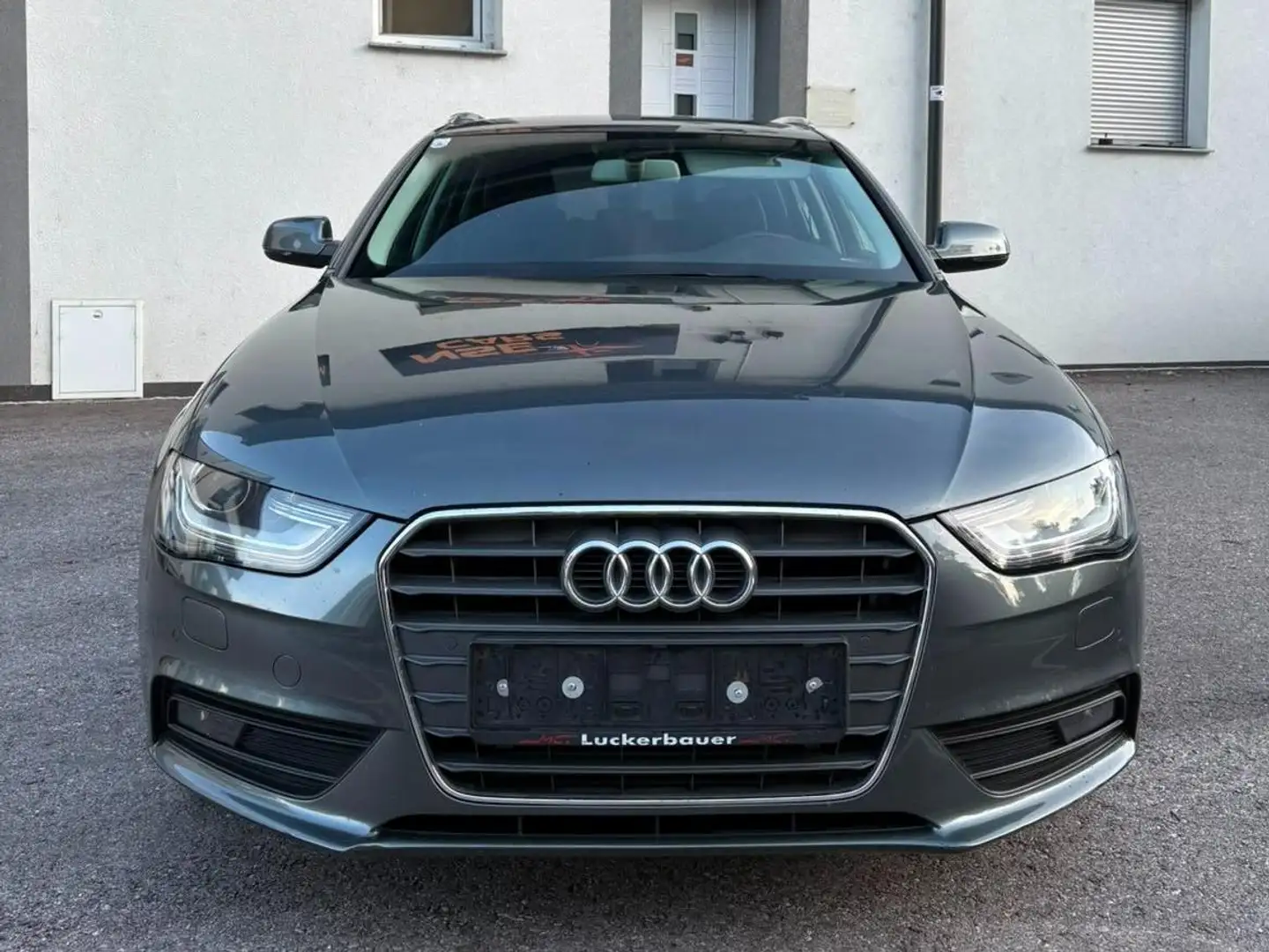Audi A4 A4 Avant 3,0 TDI Grau - 1