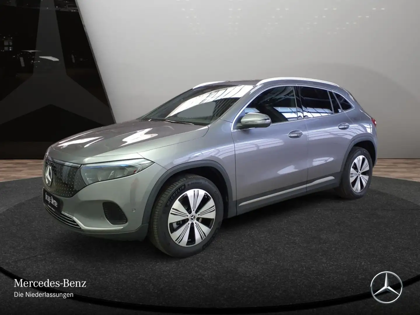 Mercedes-Benz EQA 300 4M PROG+ADVANCED+KAMERA+SPUR Grau - 2