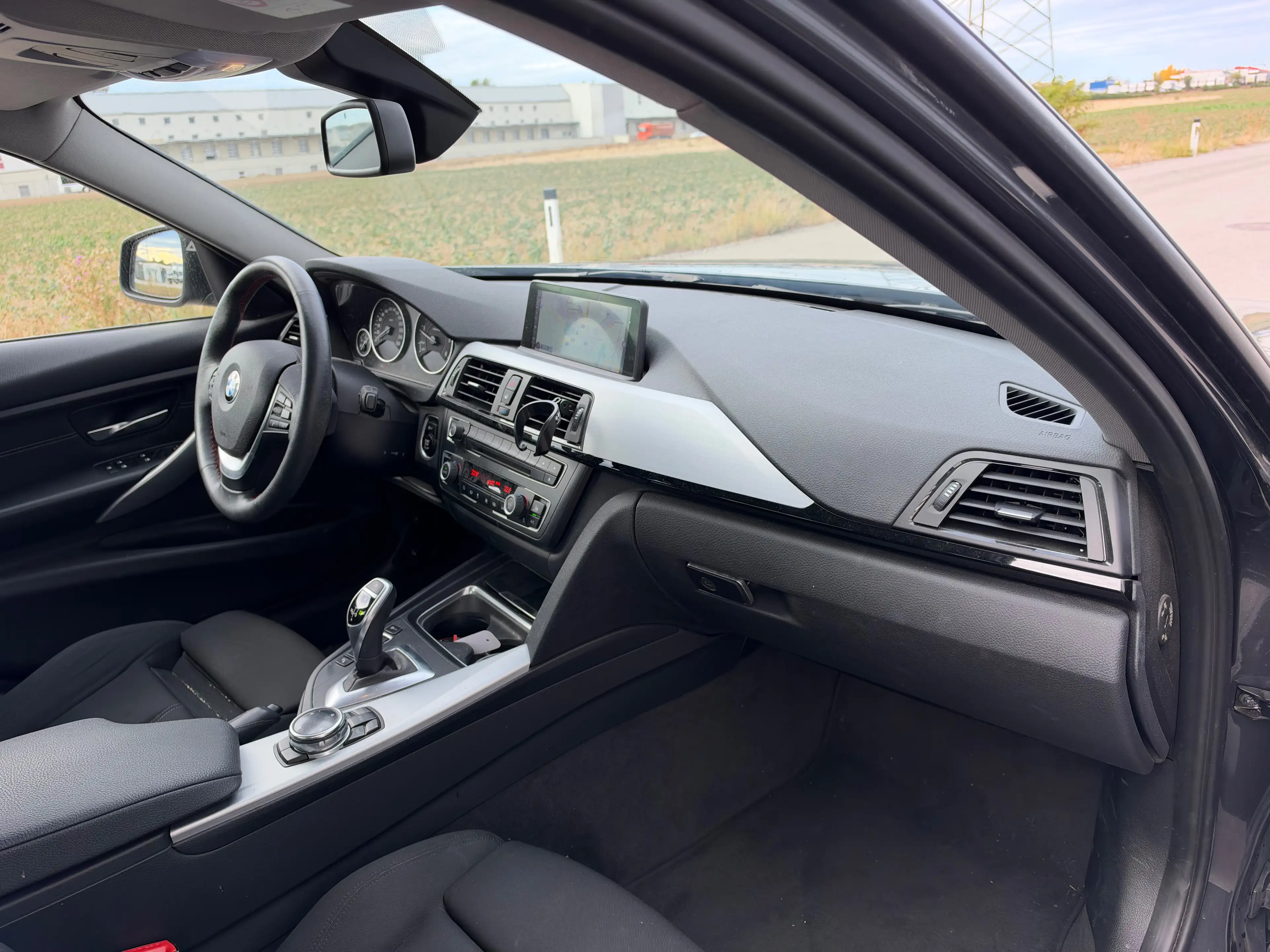 BMW 320 d xDrive Sport-Paket Aut. ID:14 — photo 9