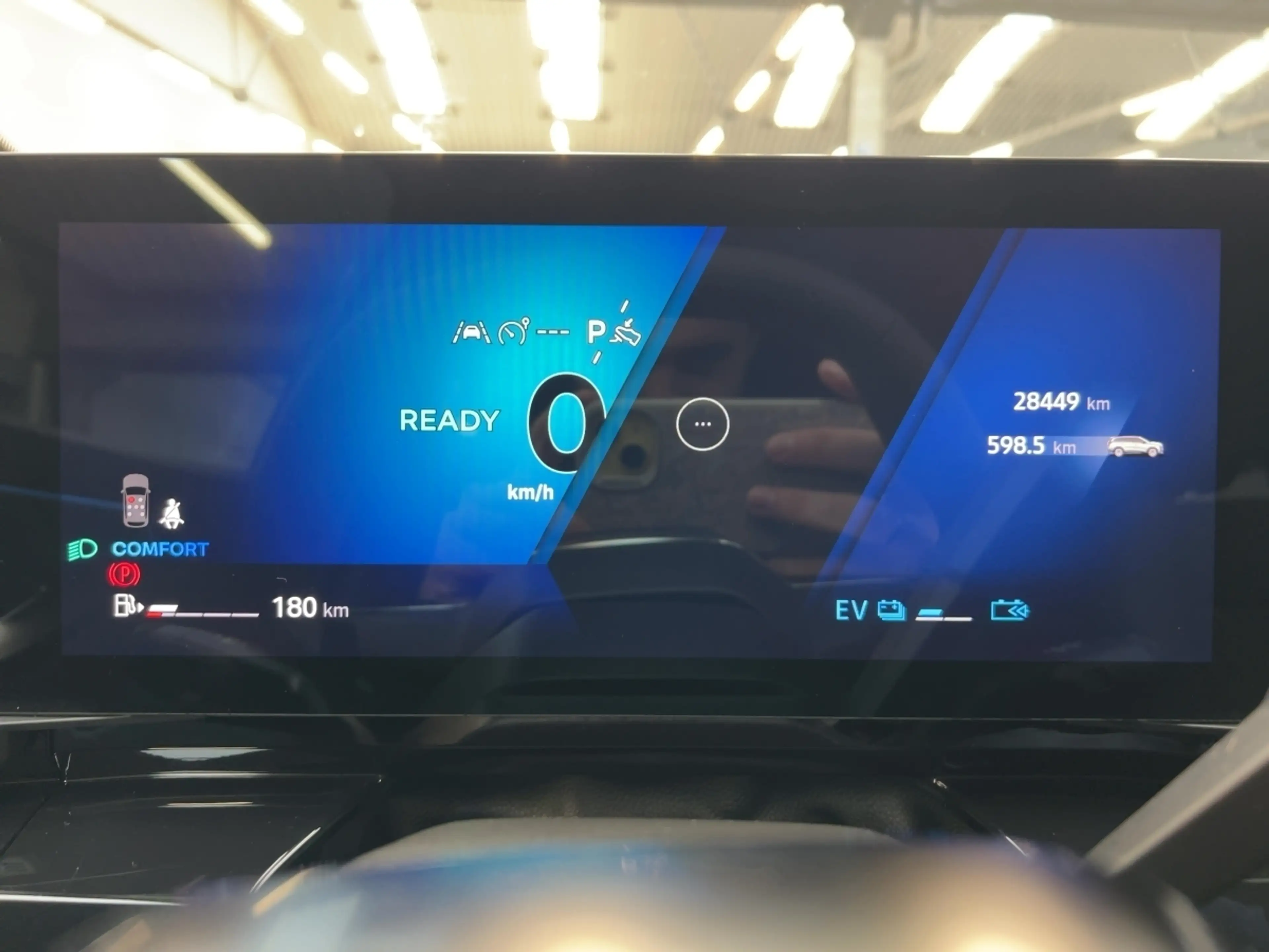 Renault Espace Techno Full Hybrid E-Tech 200 7- Sitzer Facelift — photo 13
