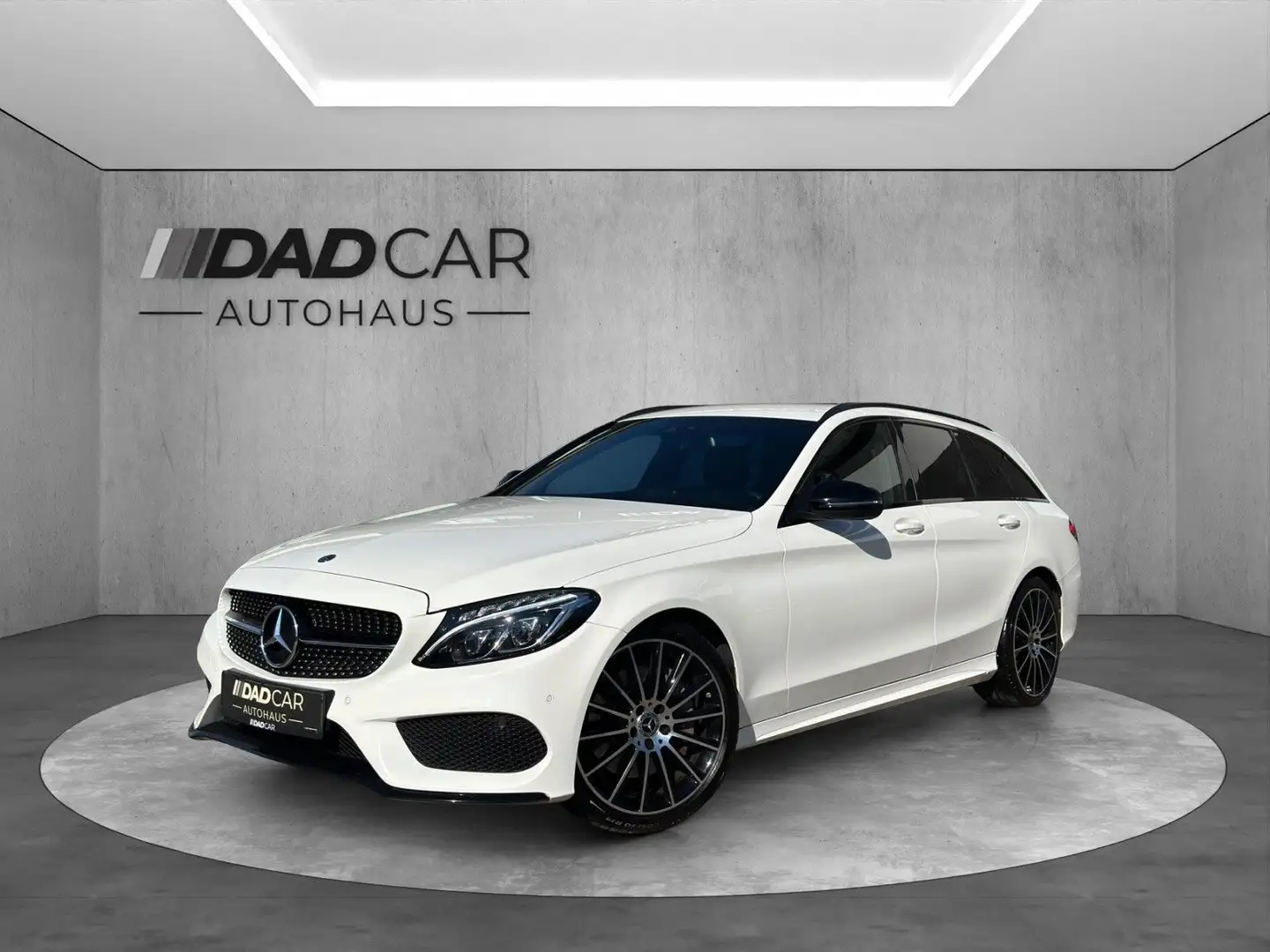 Mercedes-Benz C 300 T AMG 9G-Tronic *LED*NIGHT*TOTWINKEL*NAVI* Weiß - 1
