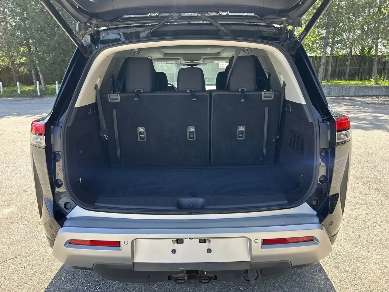 Nissan Pathfinder снимка Nissan Pathfinder
