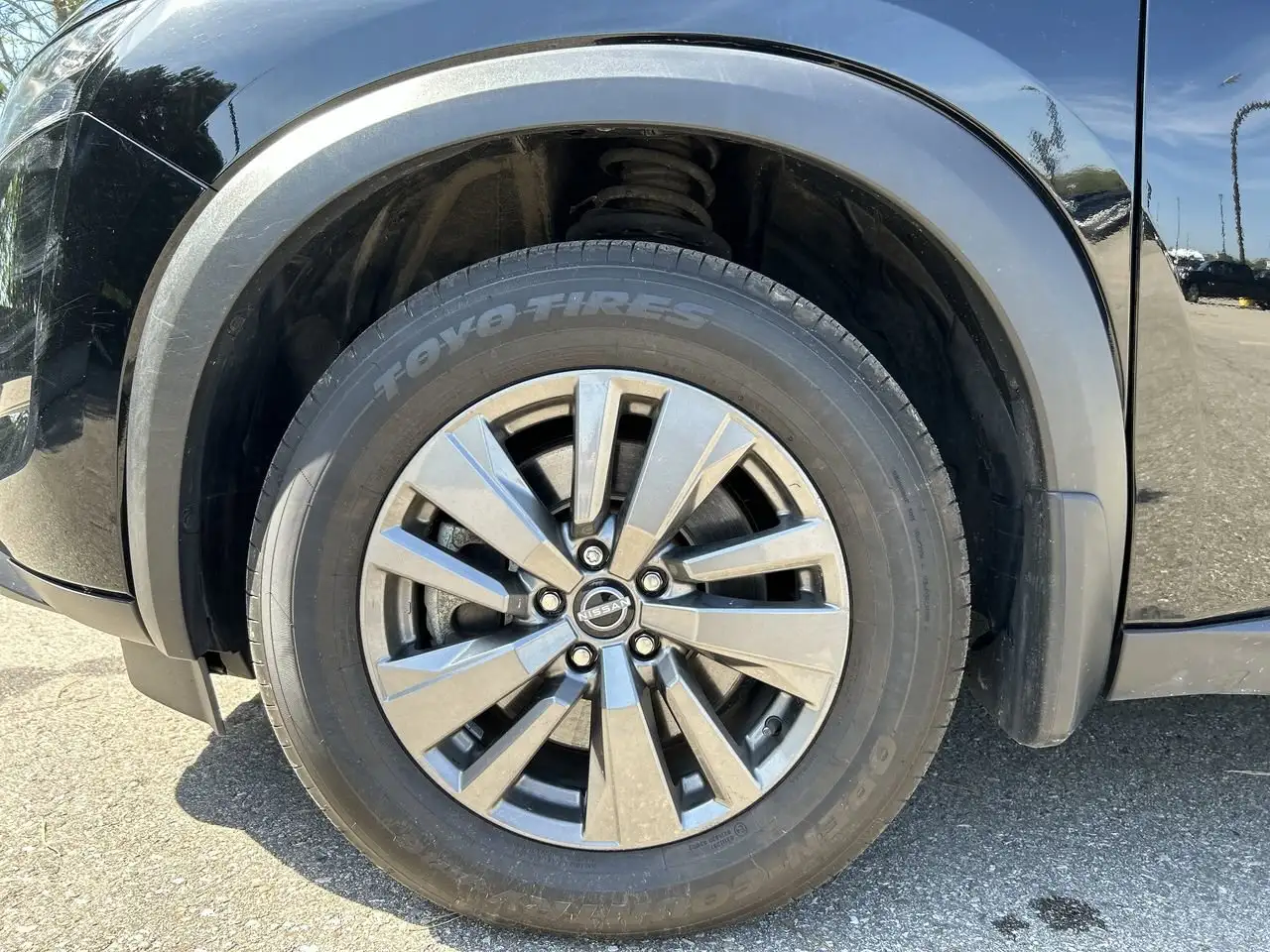 Nissan Pathfinder снимка Nissan Pathfinder