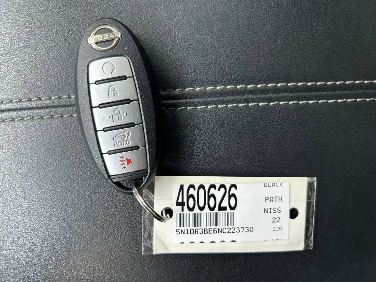 Nissan Pathfinder снимка Nissan Pathfinder