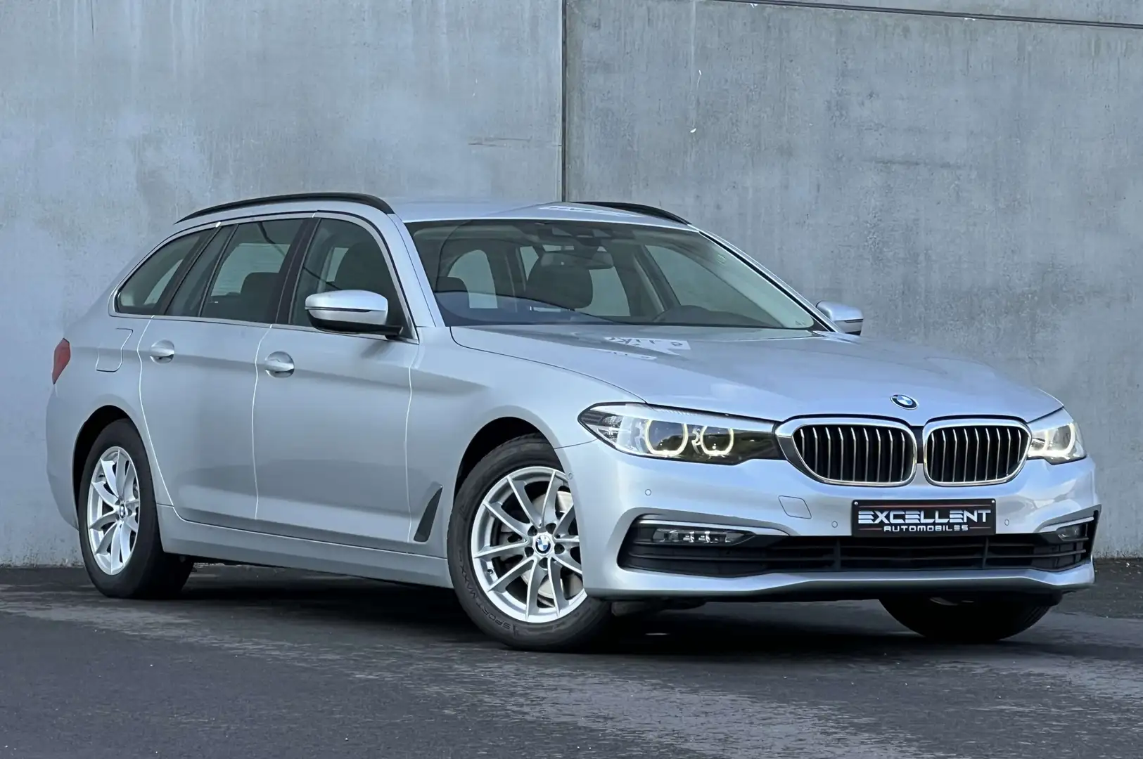 BMW 520 Touring dA*GPS*PDC*LED*CAMERA*BLUETOOTH*GARANTIE Argent - 2