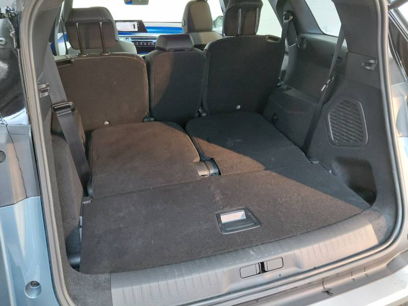 Peugeot 5008 3 1.2 HYBRID 145 e-DSC6 GT — photo 13