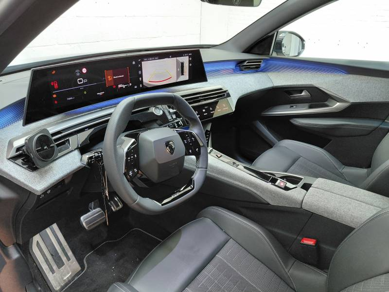 Peugeot 5008 3 1.2 HYBRID 145 e-DSC6 GT — photo 10