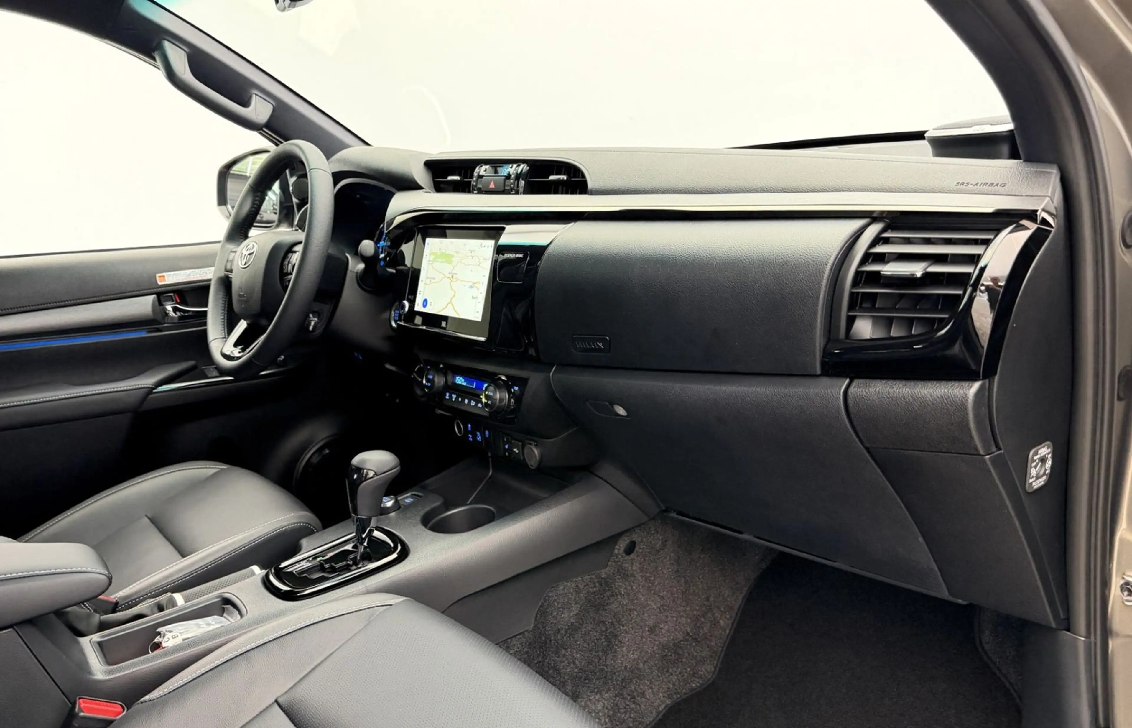 Toyota Hilux 2.8 D4-D Invincible °Mild HYBRID°AHK°Wanne — photo 13