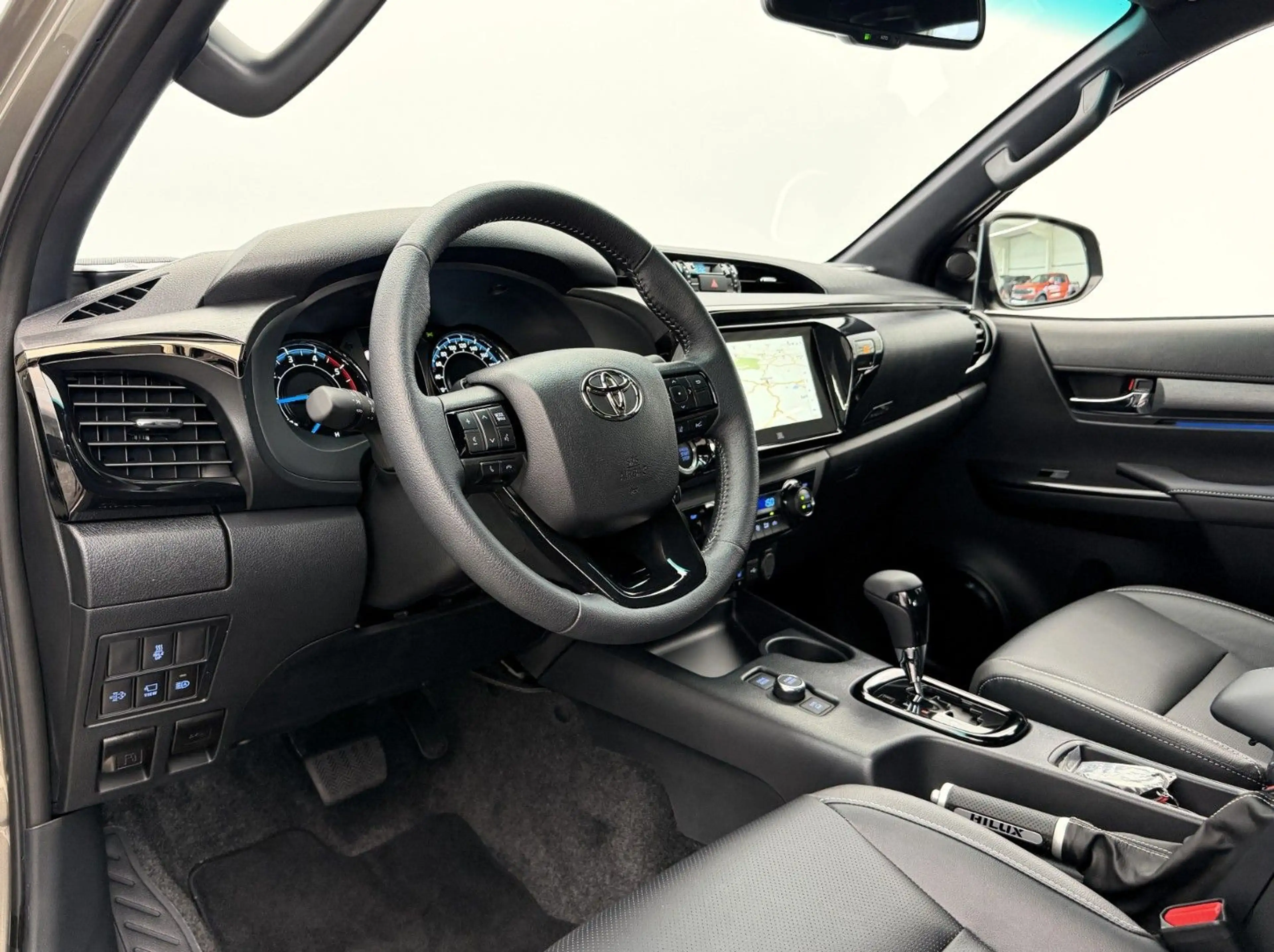 Toyota Hilux 2.8 D4-D Invincible °Mild HYBRID°AHK°Wanne — photo 11