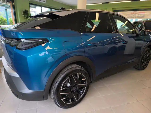 Peugeot 3008 view 9