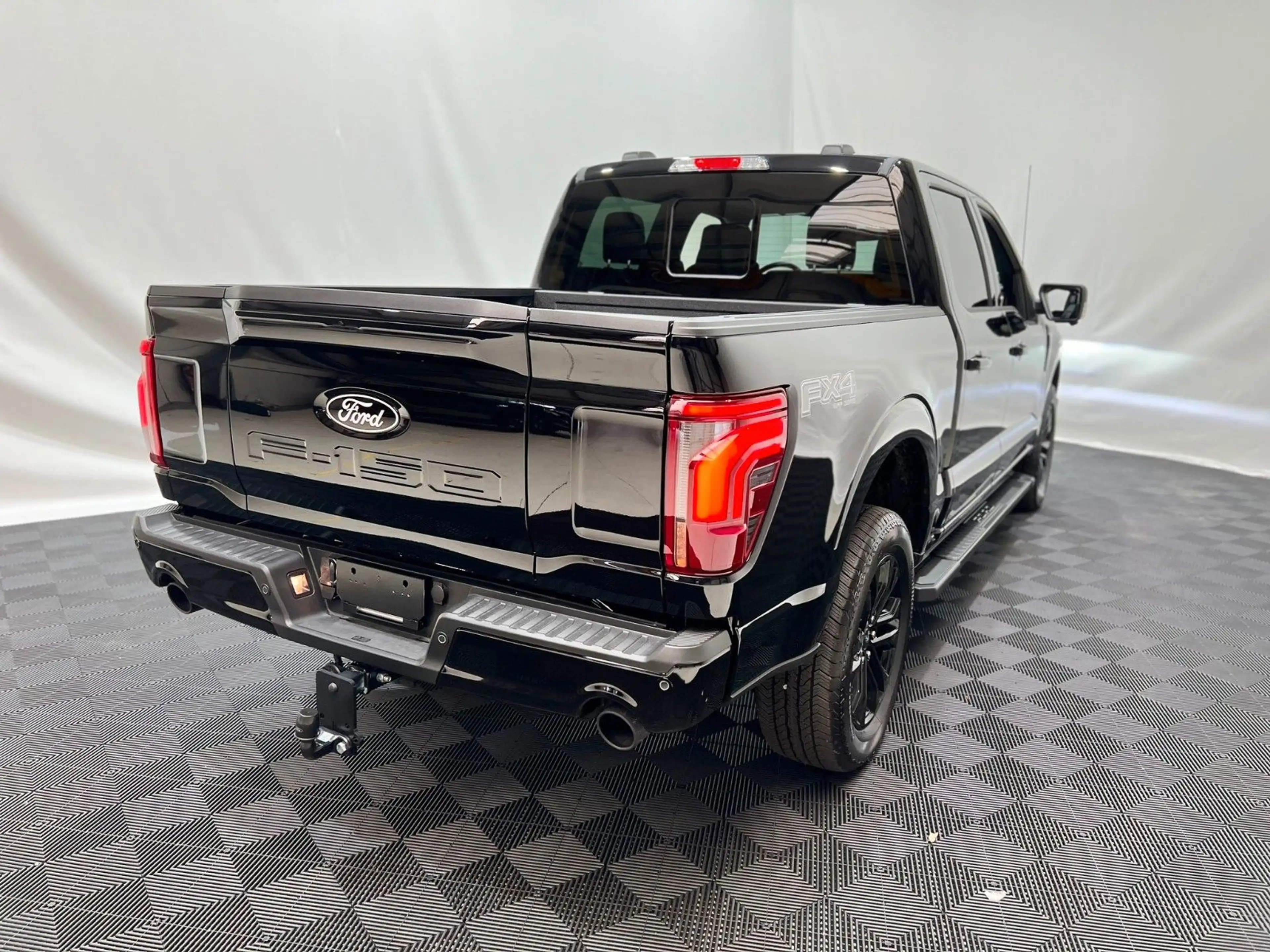 Ford F 150 F-150 Lariat 5.0L V8  5,5" Black Ed. MY25 — photo 5