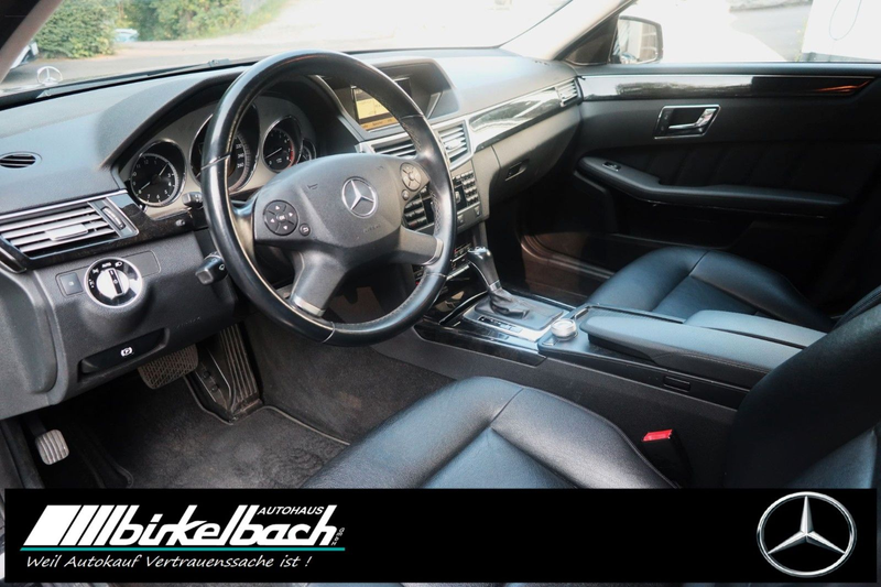 Mercedes-Benz E 200 T CGI BlueEfficiency — photo 3