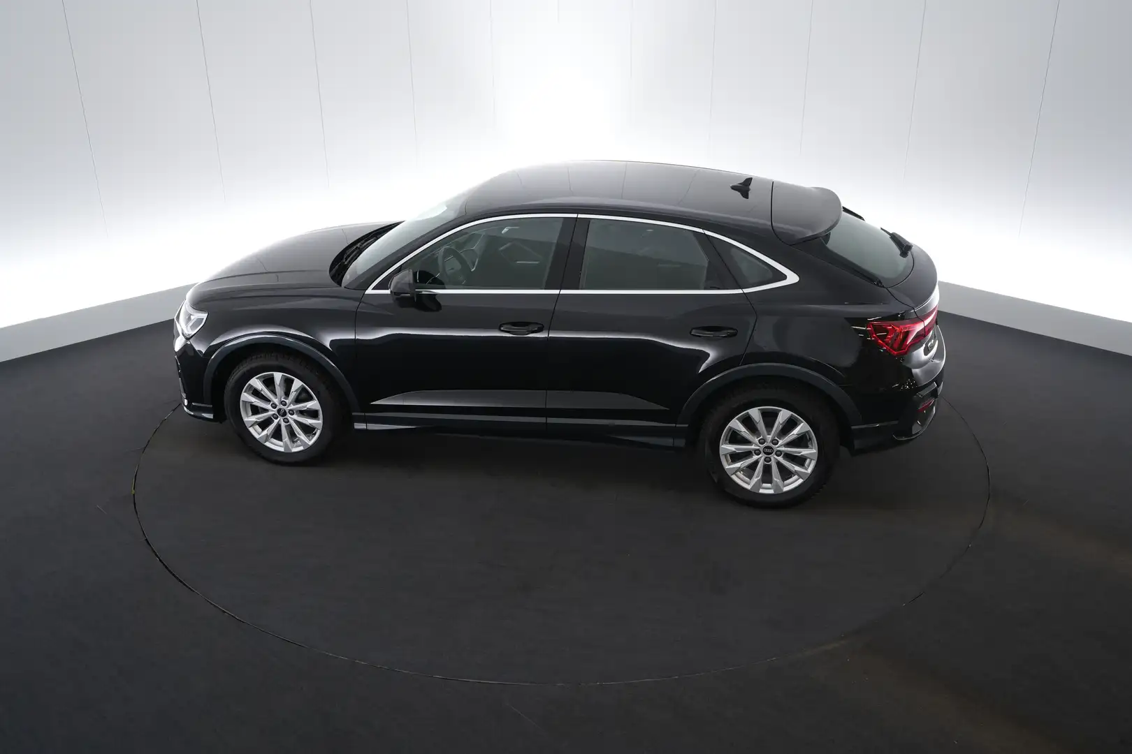 Audi Q3 Sportback 35 TDi Quattro S-Tronic Platinum LEDER/C Noir - 2