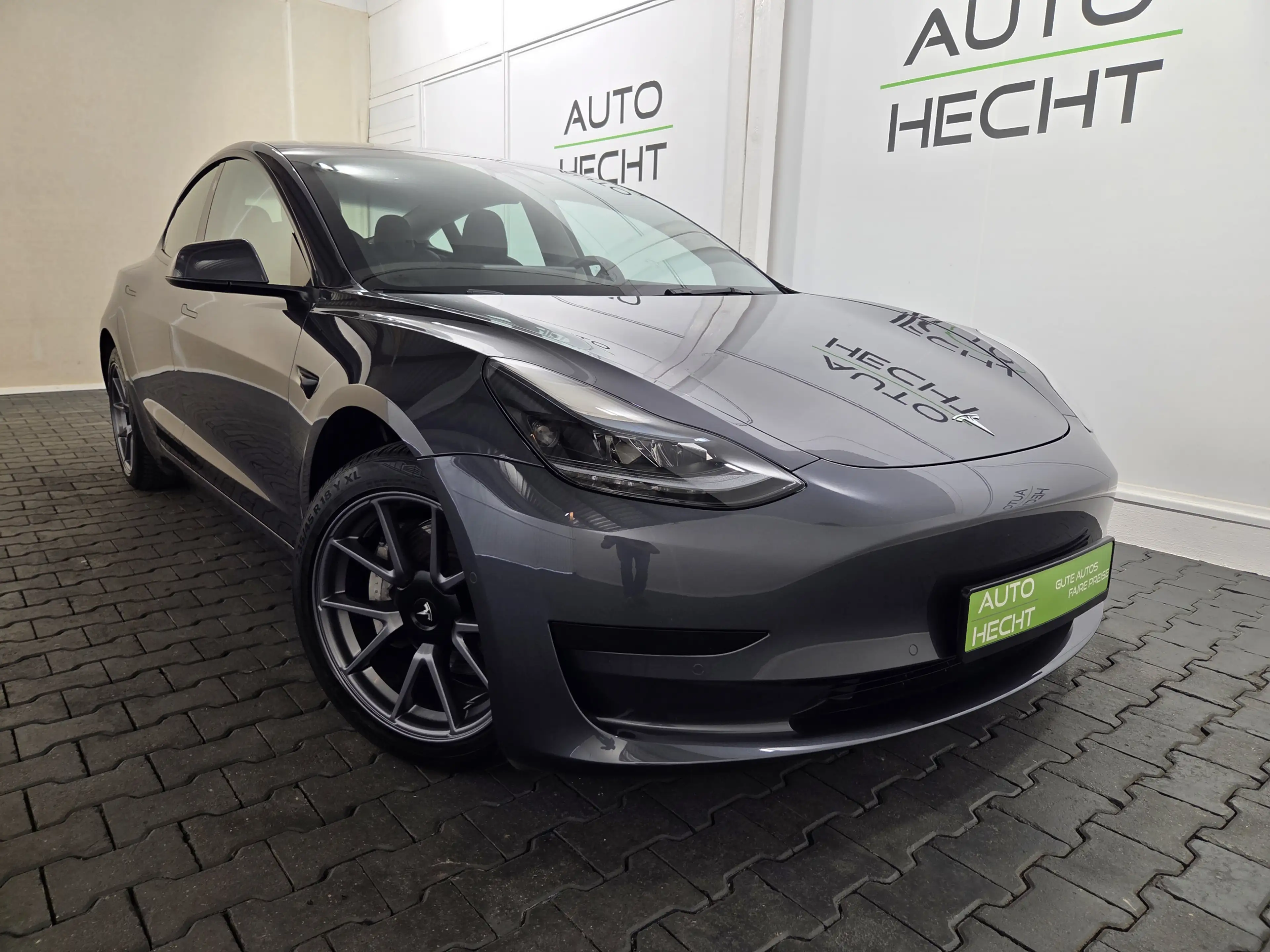Tesla Model 3 ACC, Panorama, 18 Zoll, Kamera, 1.Hand — photo 4