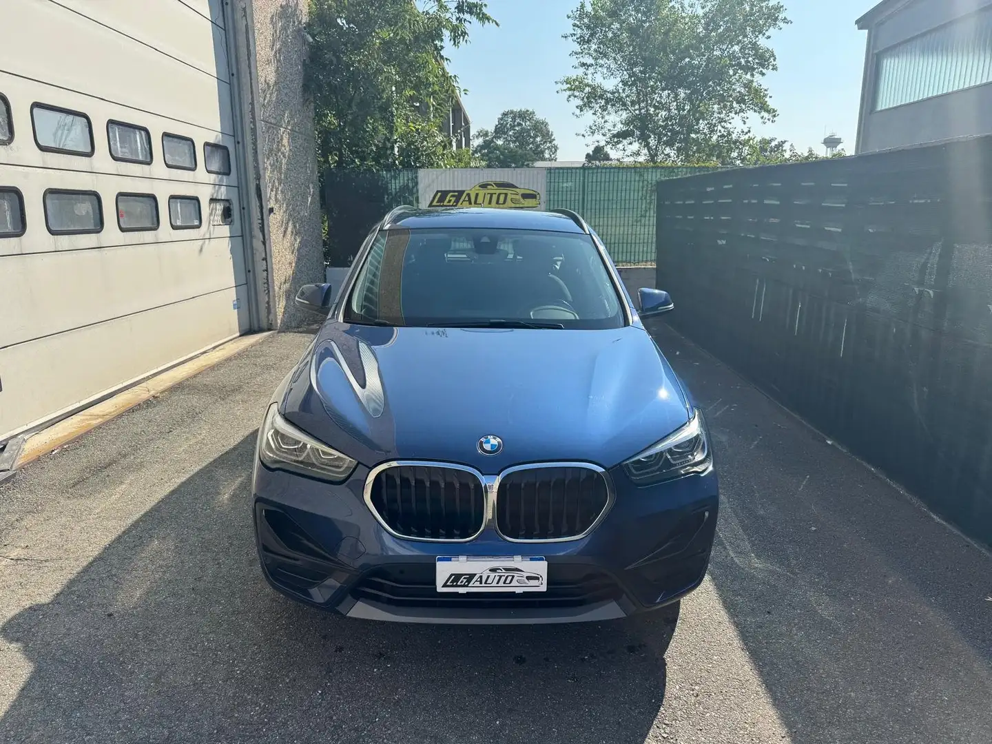 BMW X1 X1 sdrive18d Business Advantage auto Blu/Azzurro - 2