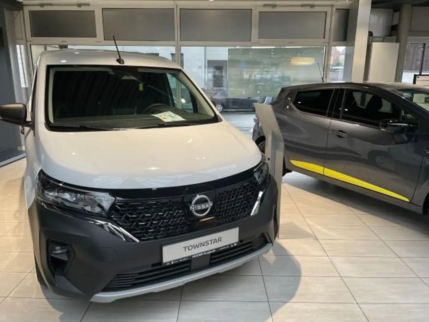 Nissan Townstar Kastenwagen L1 2,2t EV N-Connecta Weiß - 2
