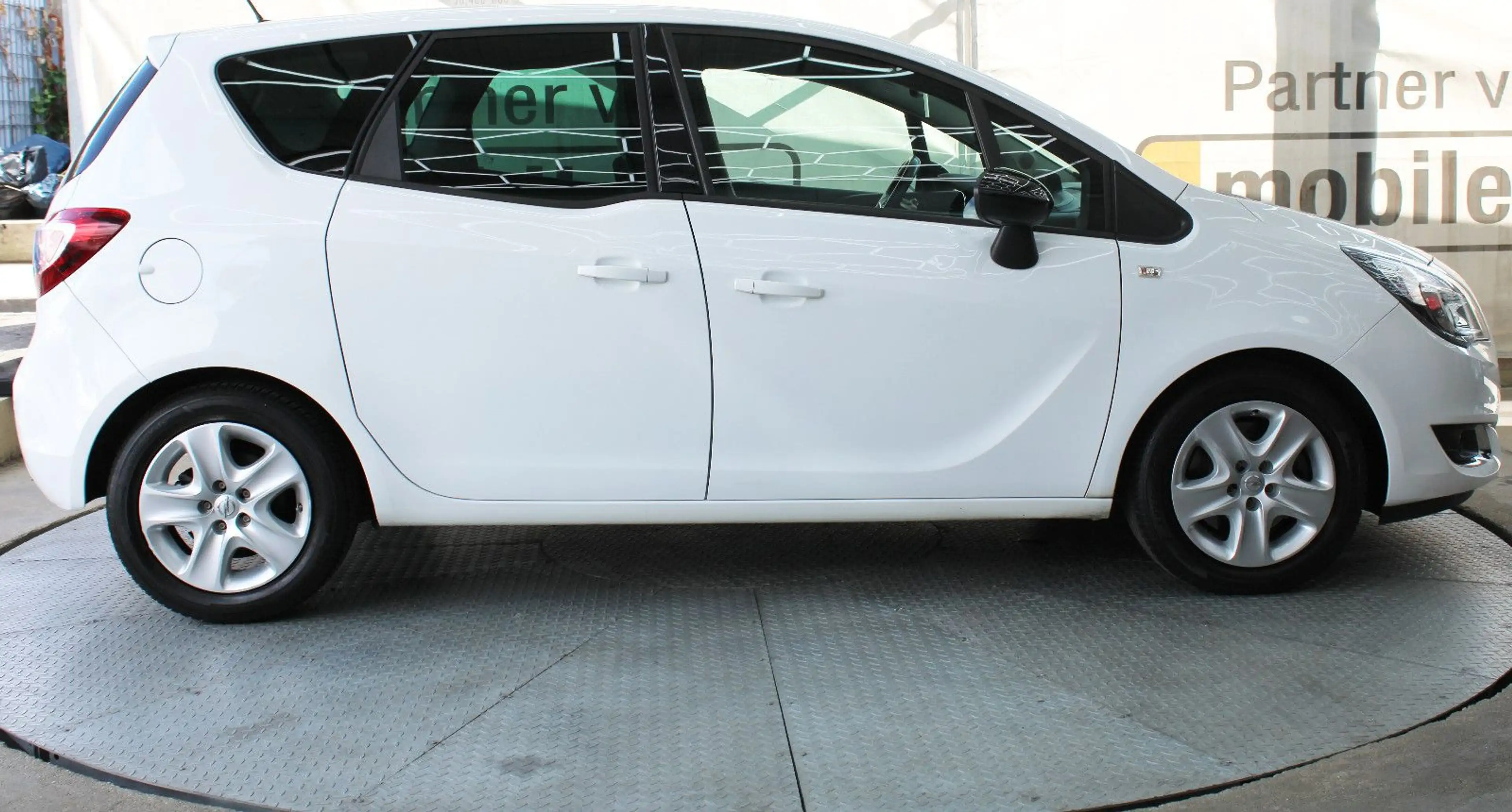 Opel Meriva B Color Edition*Automatik*Tüv&Inspektion* — photo 8
