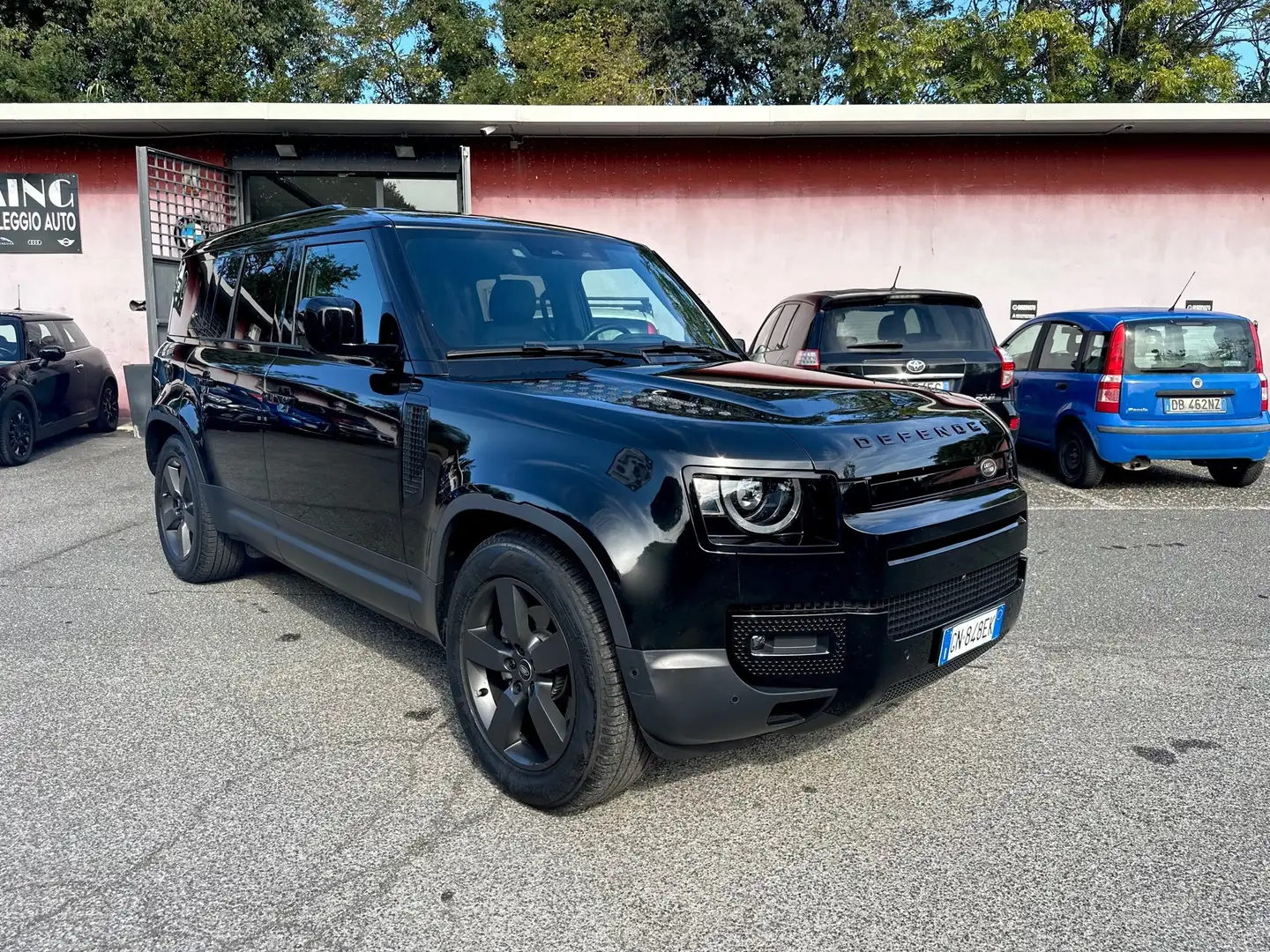 Land Rover Defender Defender 110 3.0D I6 250 CV AWD Auto SE Santorini Nero - 1