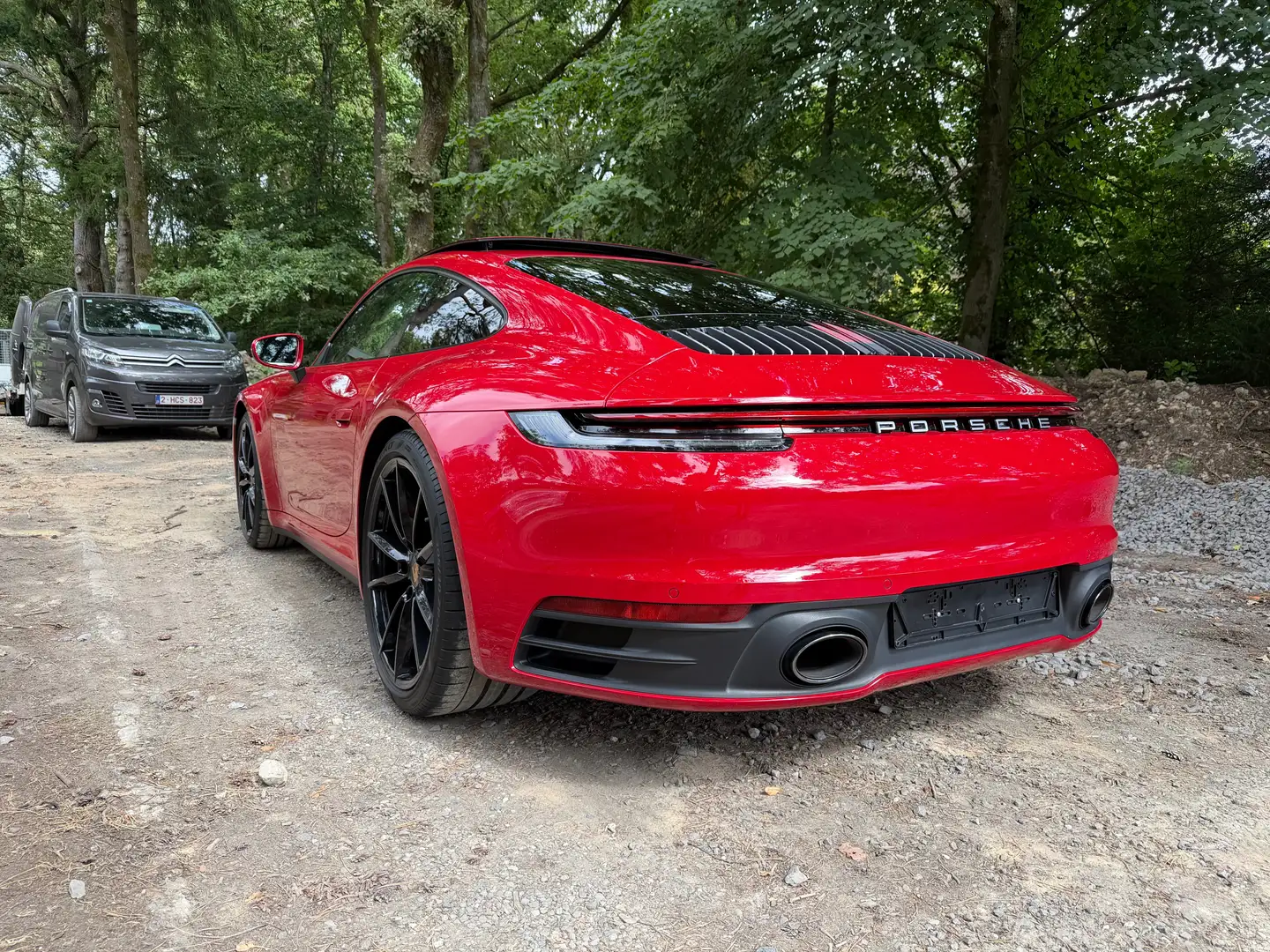 PORSCHE 911