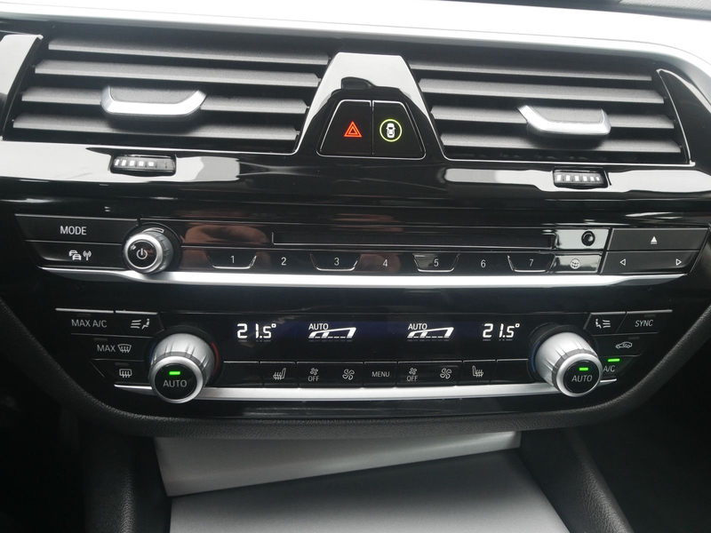 BMW 530 e Limousine Business Leder Navi Head-up ACC — photo 15