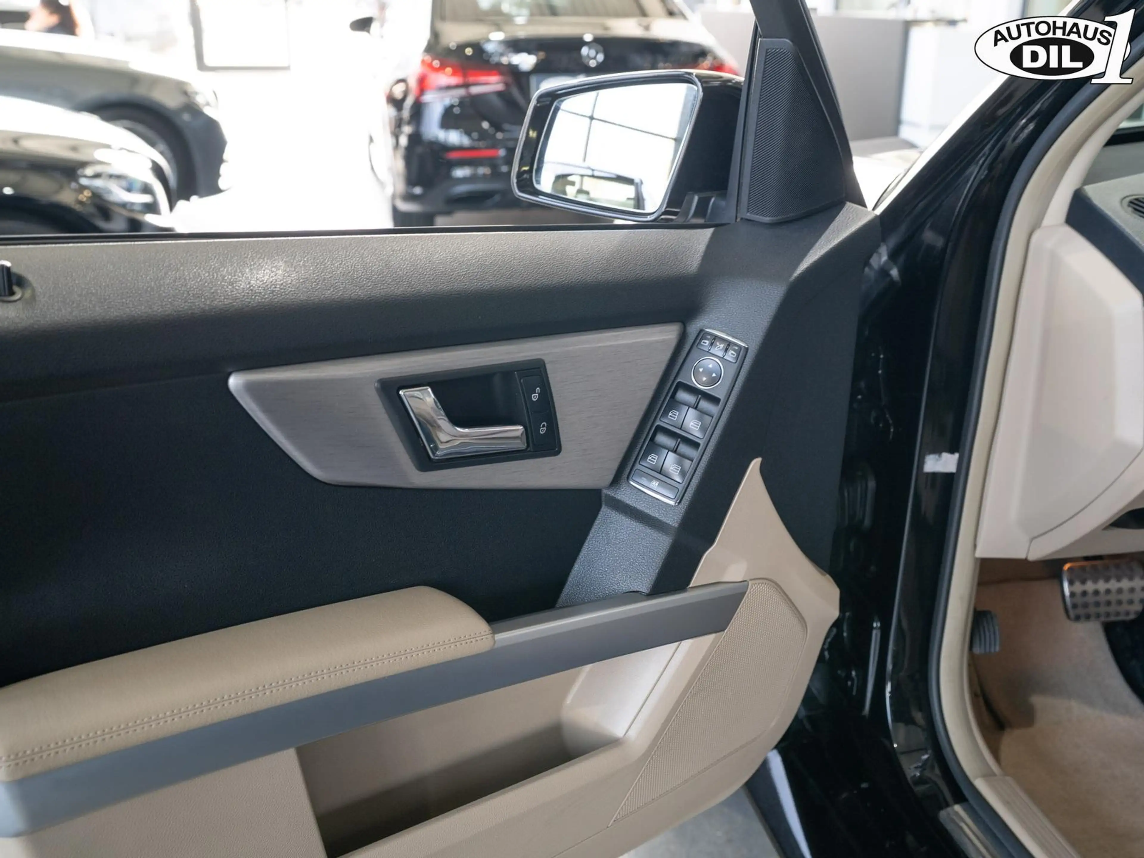 Mercedes-Benz GLK 350 3.0 CDI KAT — photo 11