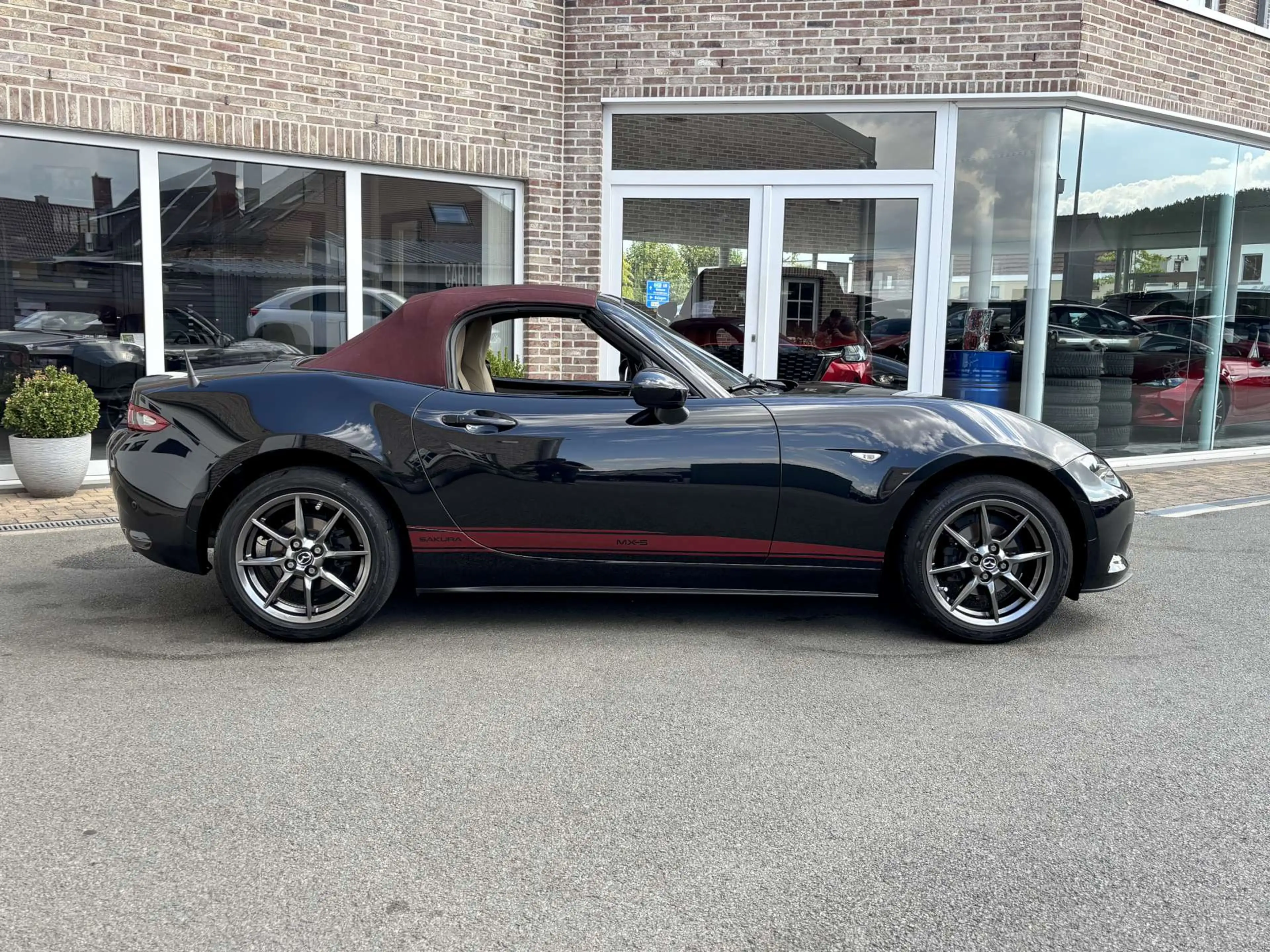 Mazda MX-5 MX-5 1.5 ND SAKURA / 57000km / 12m waarborg — photo 9