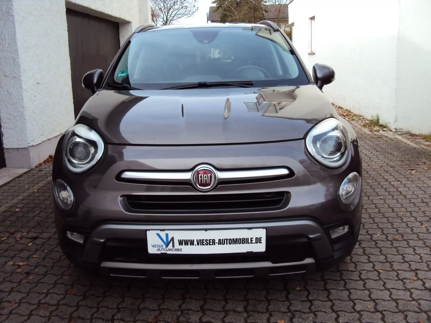 Fiat 500X Cross Plus 4x4 Automatik Grau - 2