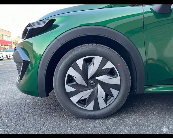Renault Clio view 11