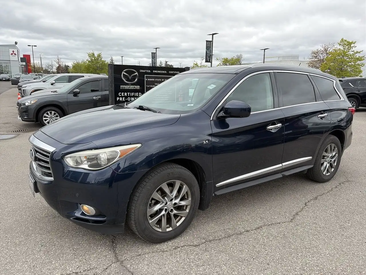 Infiniti QX60 снимка Infiniti QX60