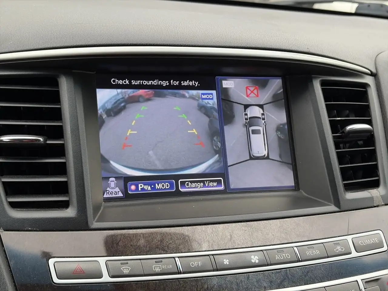 Infiniti QX60 снимка Infiniti QX60