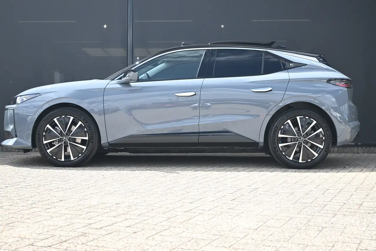 DS Automobiles DS 4 2025