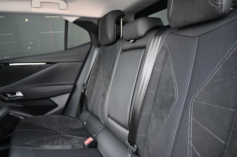 DS Automobiles DS 4 No E-Tense Etoile Absolute Comfort Tech Pack 58.3 — photo 12