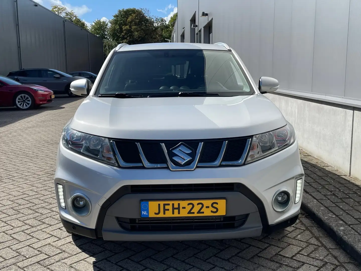 Suzuki Vitara 1.4 Sport / Camera / Carplay Zilver - 2