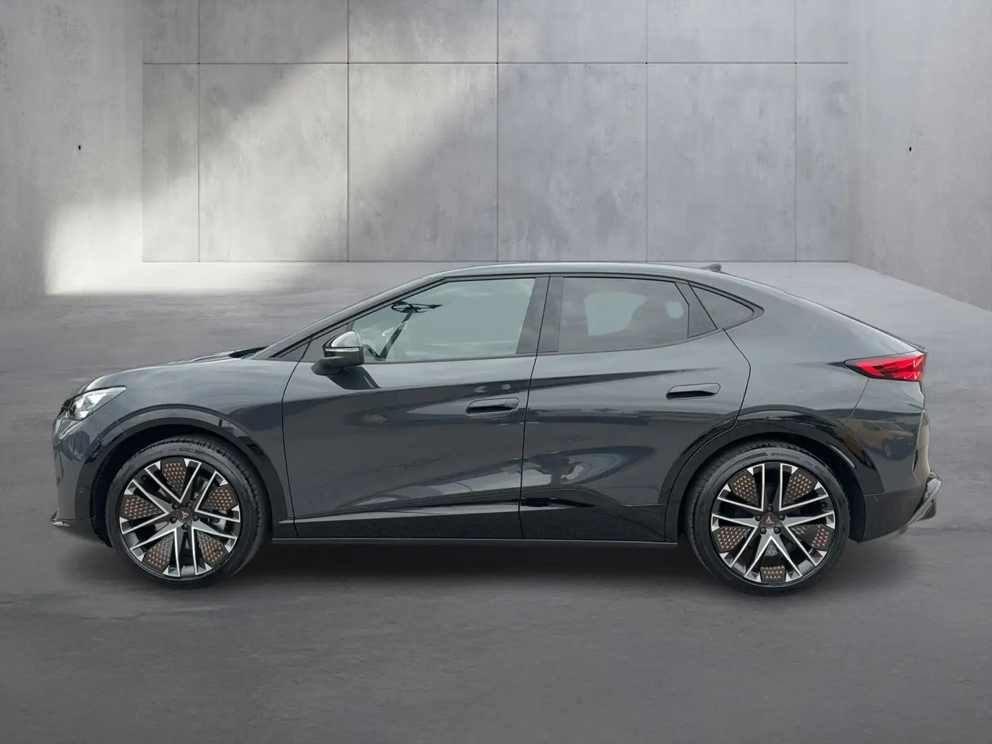 CUPRA Tavascan Extreme 210kW/286PS Grau - 2