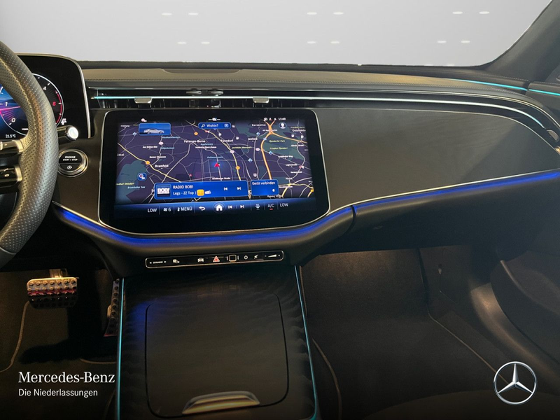 Mercedes-Benz E 220 d AMG WideScreen 360° Burmester Distr. AHK — photo 15