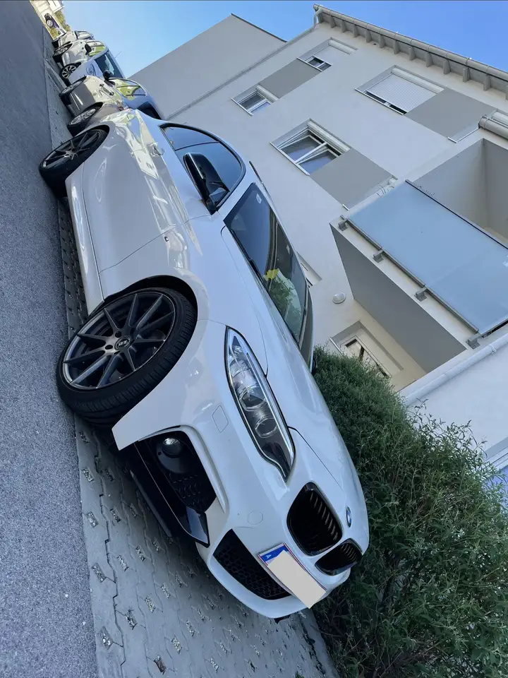 BMW 220