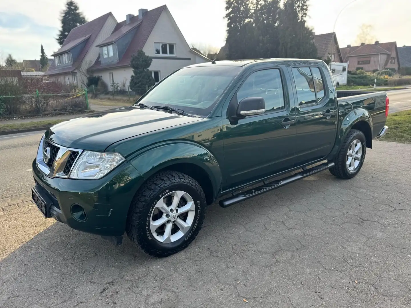 Nissan Navara IVA COMPRESA Navara 2.5 dci d.cab Verde - 1