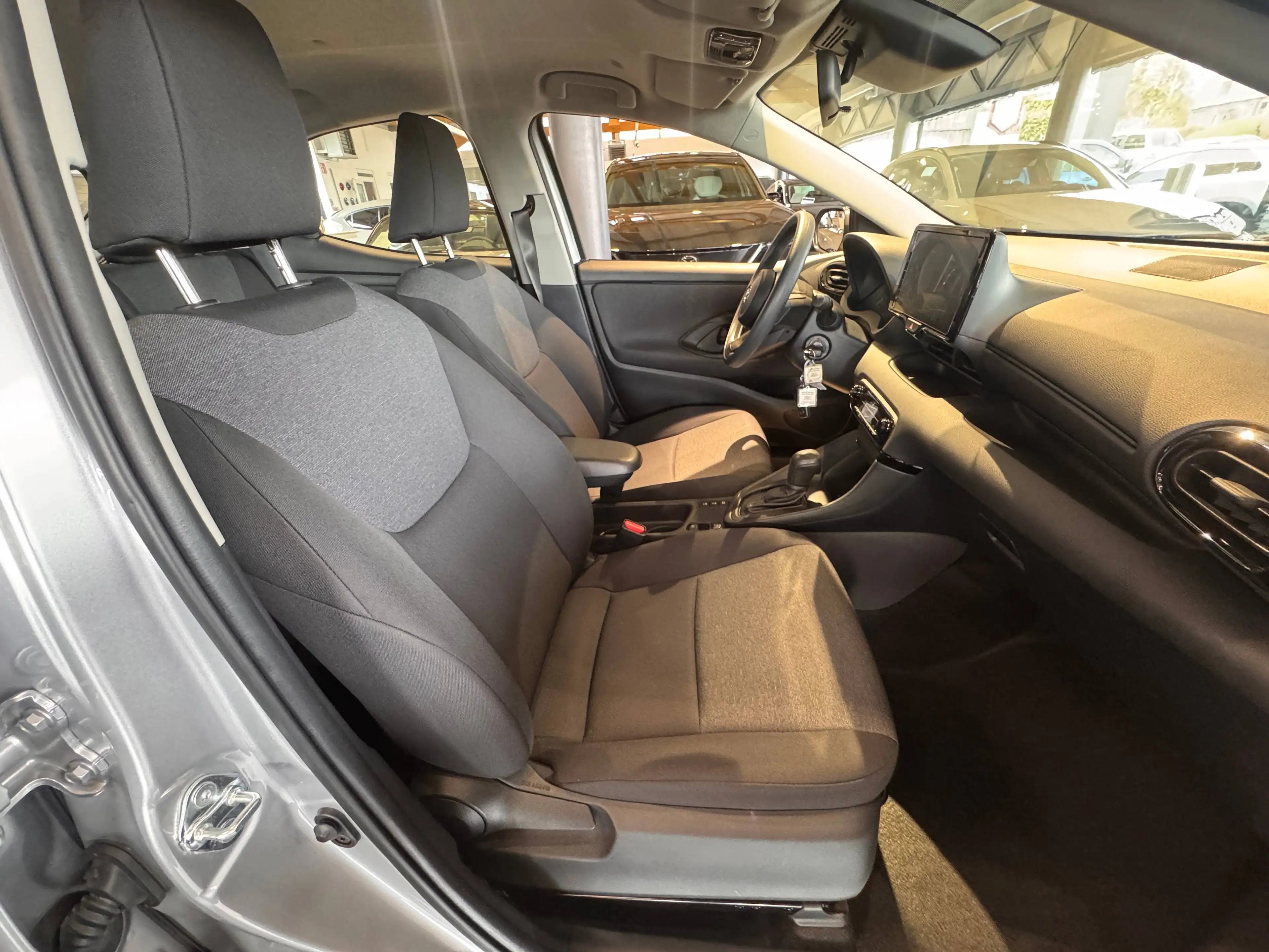 Mazda 2 2 Hybrid 1.5i VVT-i E-CVT Prime-Line Prime-Line — photo 9
