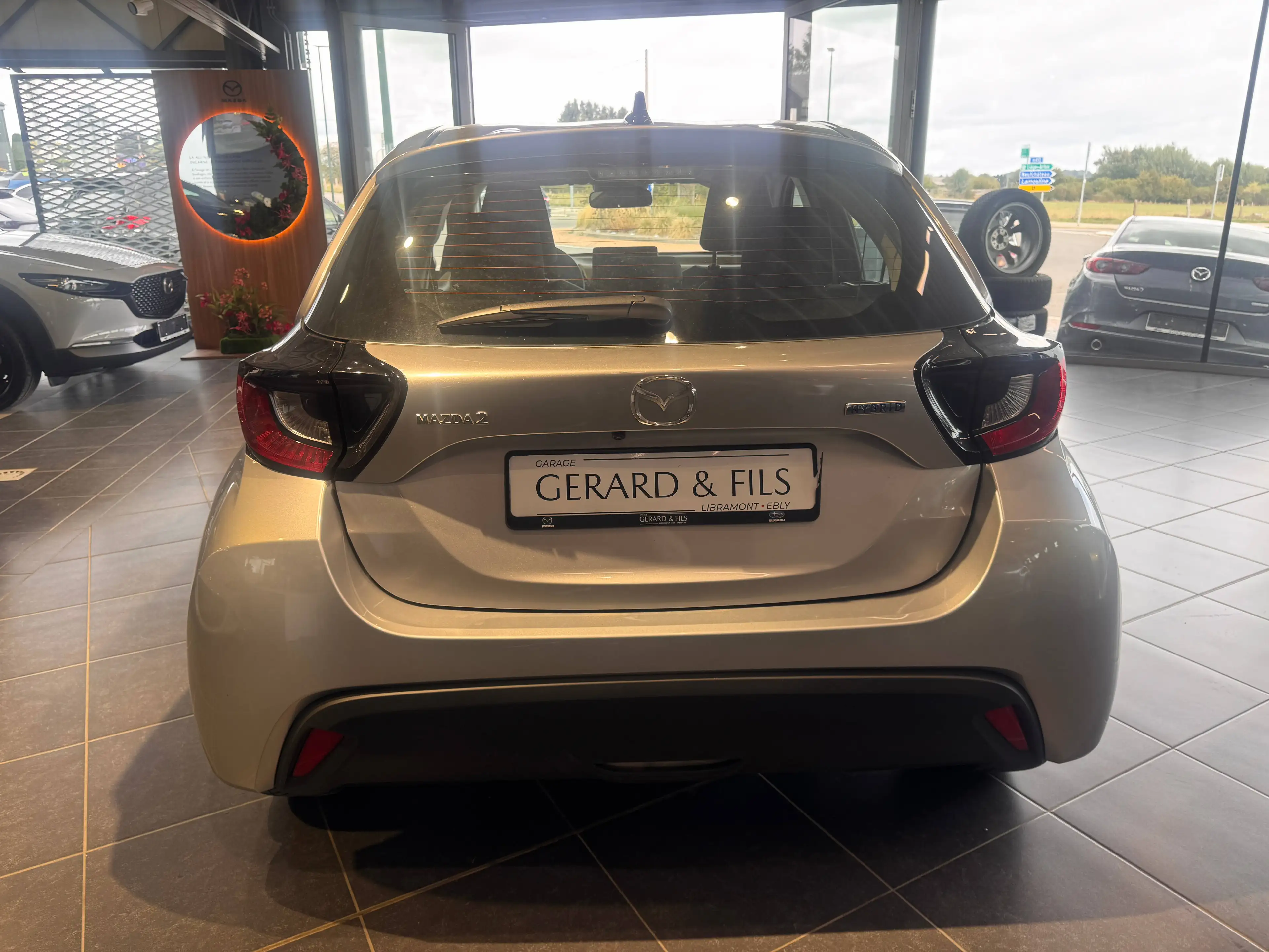 Mazda 2 2 Hybrid 1.5i VVT-i E-CVT Prime-Line Prime-Line — photo 6