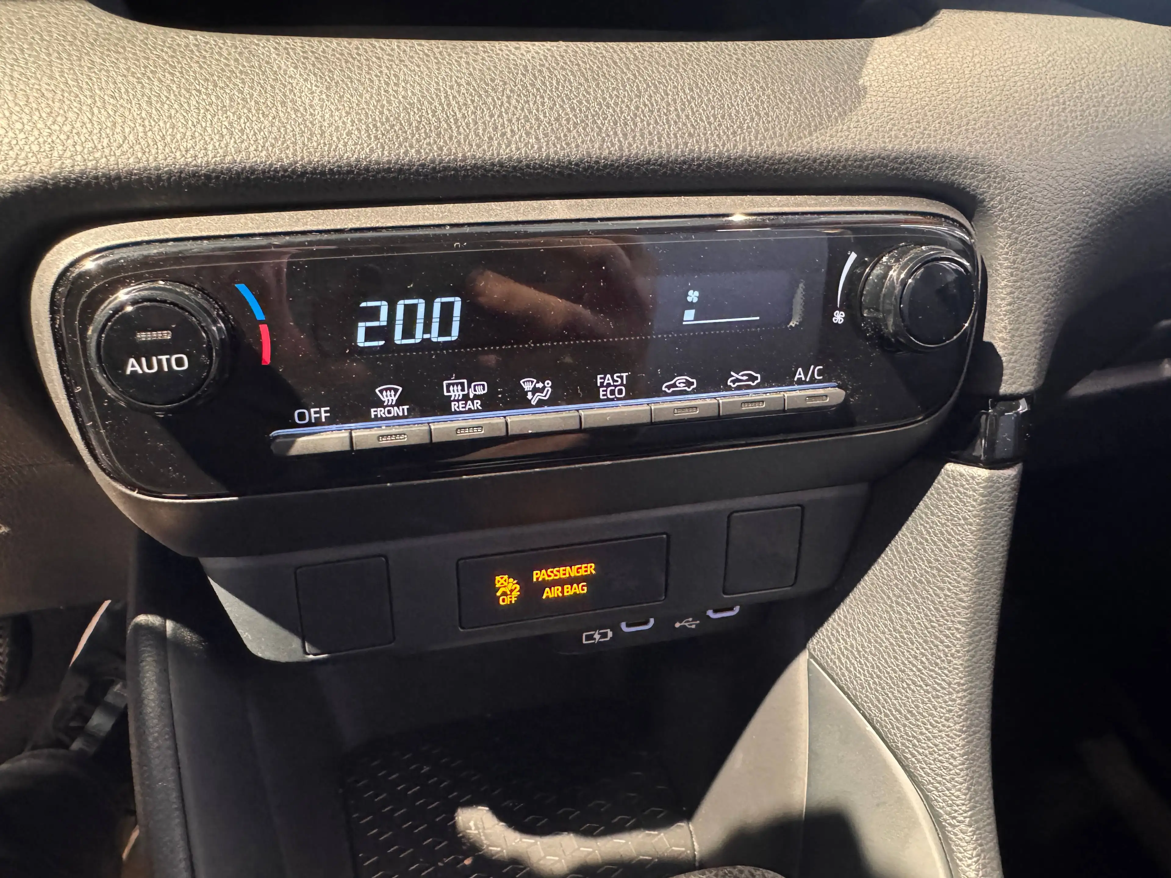 Mazda 2 2 Hybrid 1.5i VVT-i E-CVT Prime-Line Prime-Line — photo 14