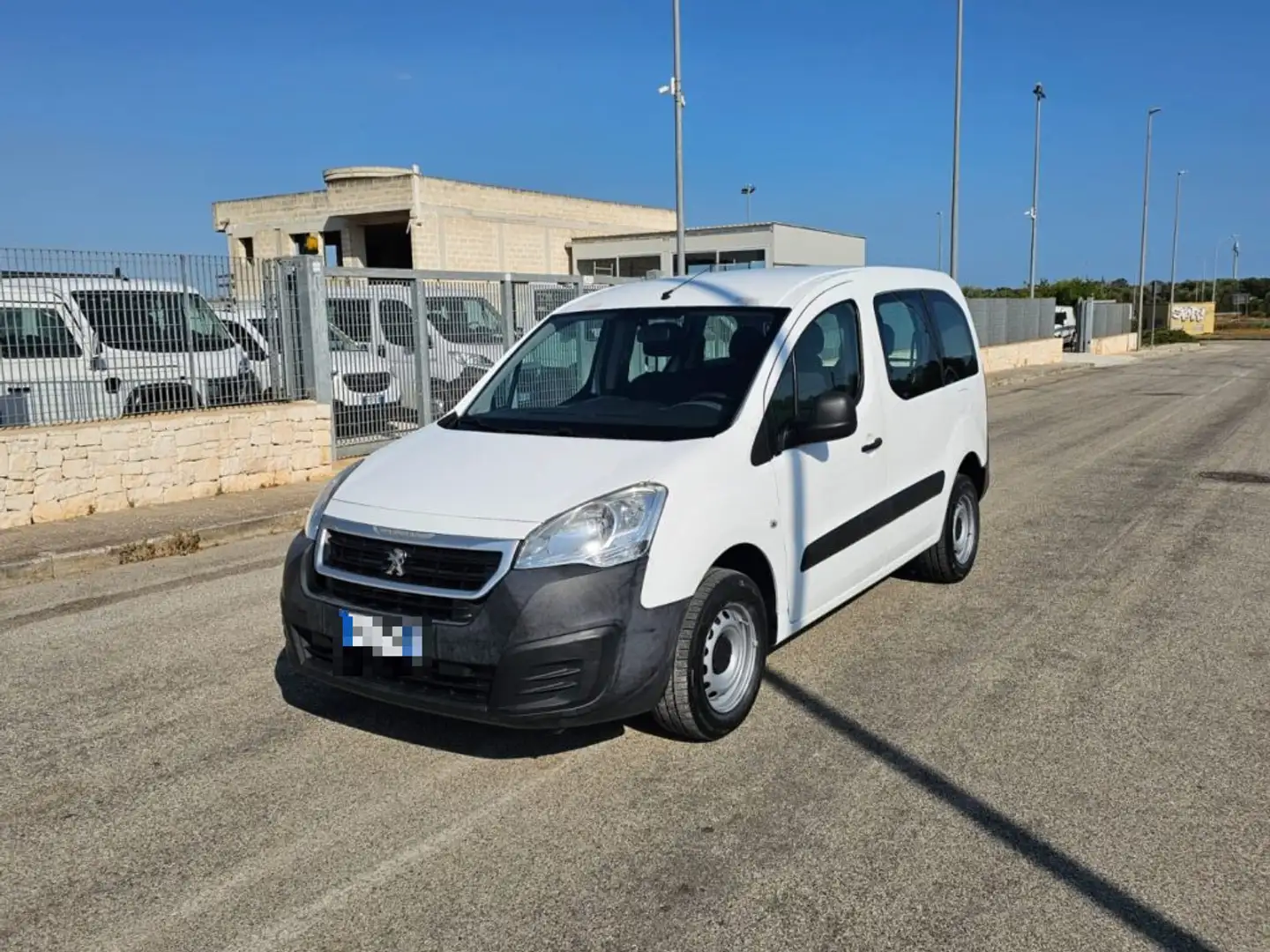Peugeot Partner TEPEE 1.6 BLUEHDI 75CV ACCESS MIX 5 POSTI N1 Blanc - 1