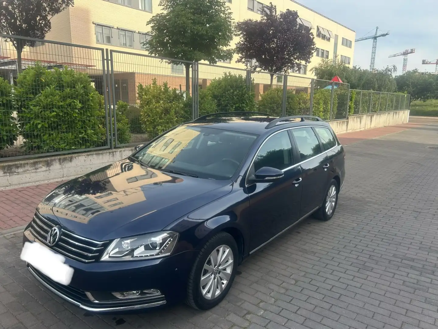 Volkswagen Passat Variant 1.6TDI Edition 88kW Azul - 2