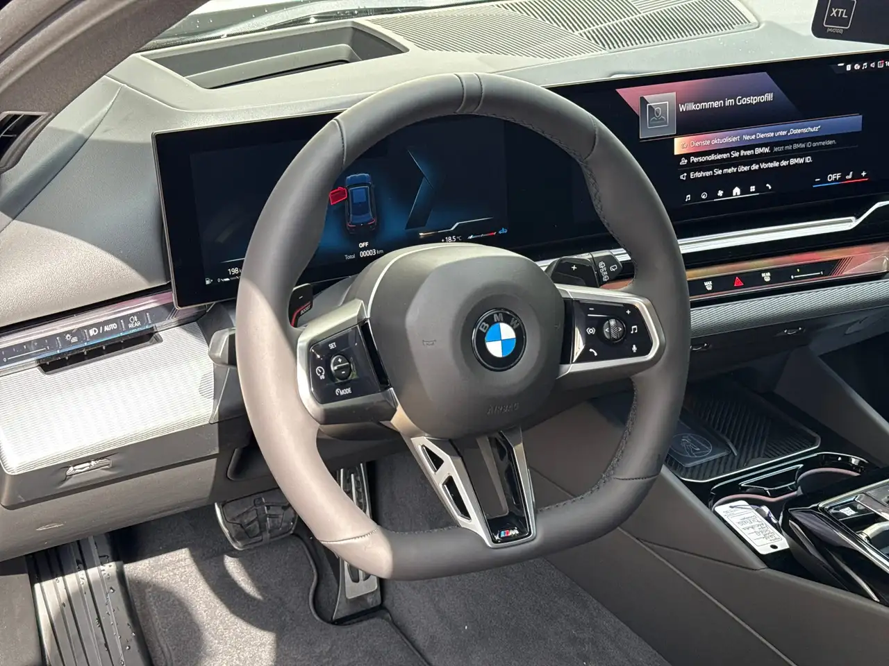 BMW 520 d xDrive M Sportpaket Head-Up HK HiFi DAB 12