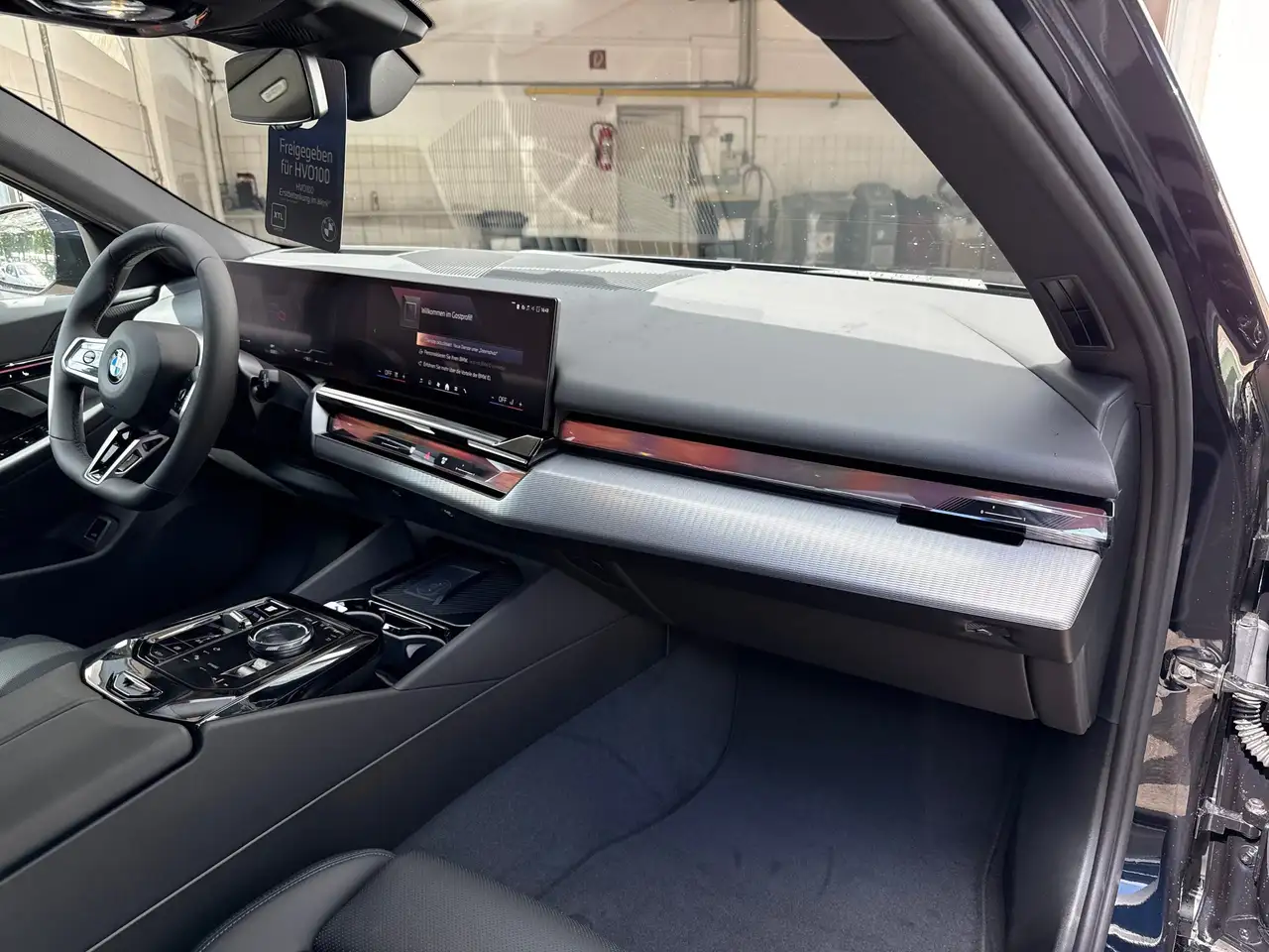 BMW 520 d xDrive M Sportpaket Head-Up HK HiFi DAB 11