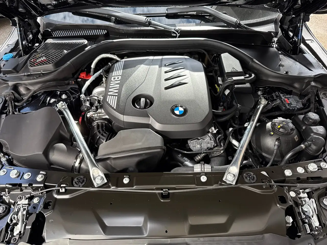 BMW 520 d xDrive M Sportpaket Head-Up HK HiFi DAB 15
